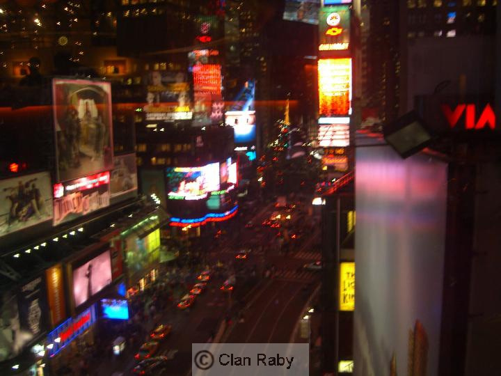 Nous sommes a Times Square By Night